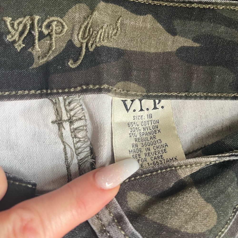 VIP Army Pants - Picture 2 of 3